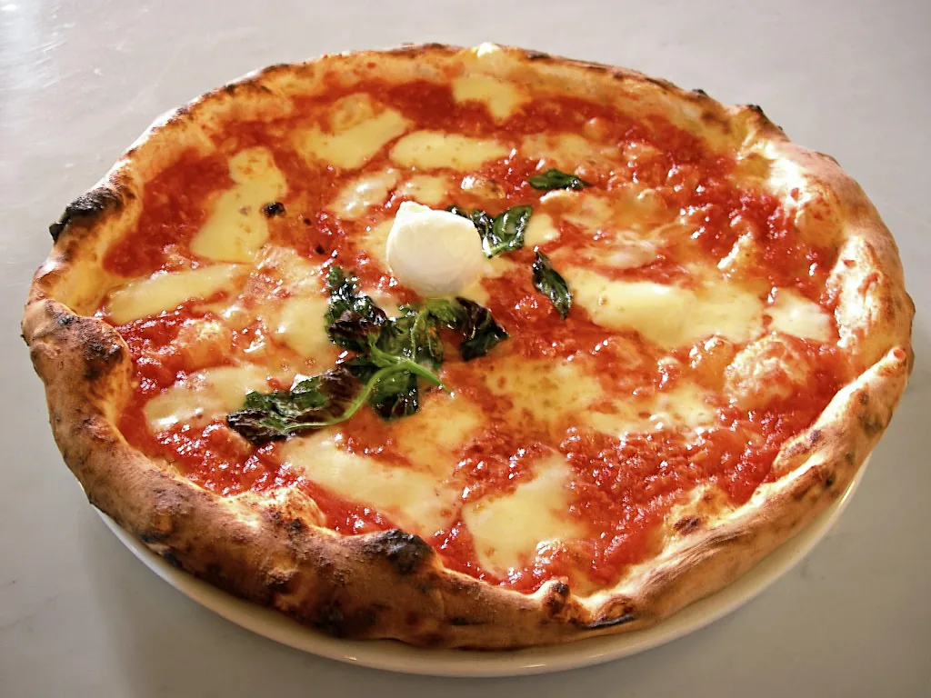 Neapolitan Pizza Margherita